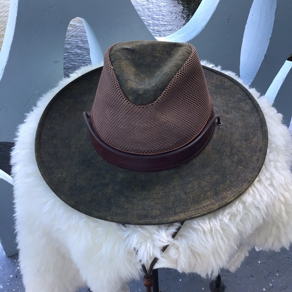 Godfrey’s Handmade Australian Hats Fedora Leather Band/Chin Tiedown Breeze Mesh